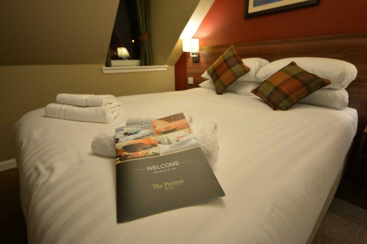 The Portree Hotel Exterior photo