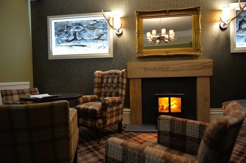 The Portree Hotel Exterior photo