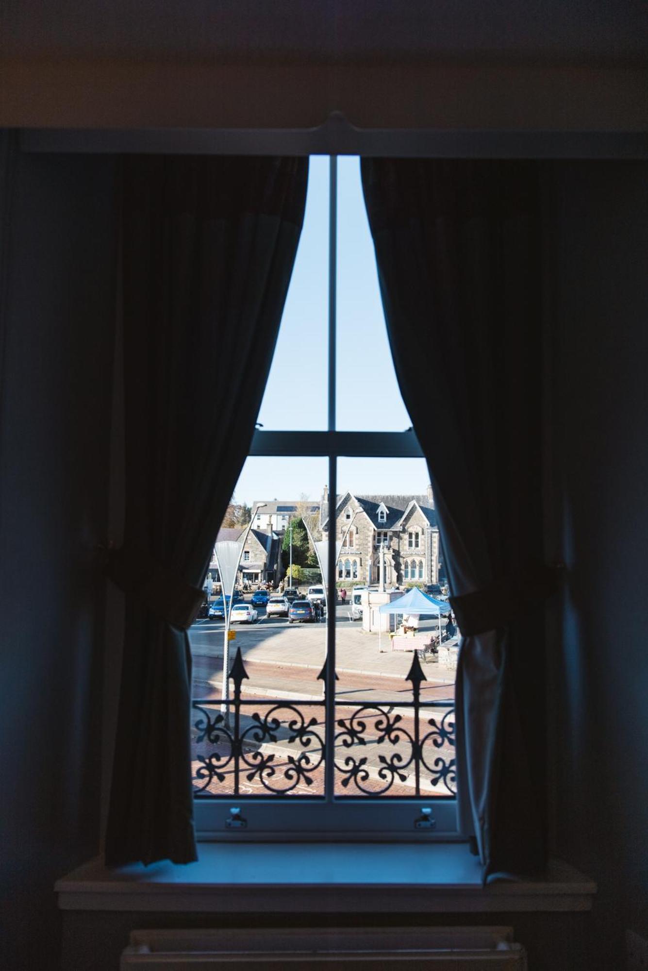 The Portree Hotel Exterior photo